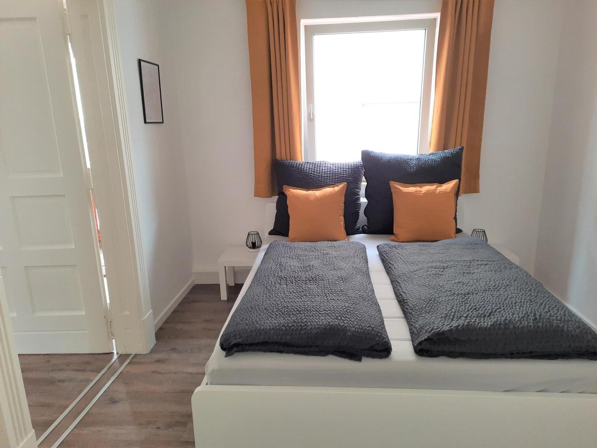 Ferienwohnung Im Zentrum Mit Balkon Und Parkplatz グムンデン エクステリア 写真